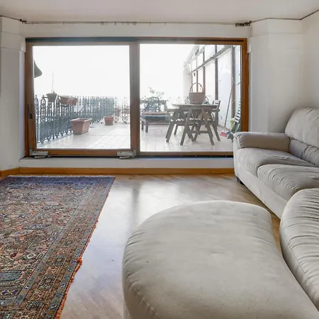 2 Bedroom Beautiful In Φλωρεντία